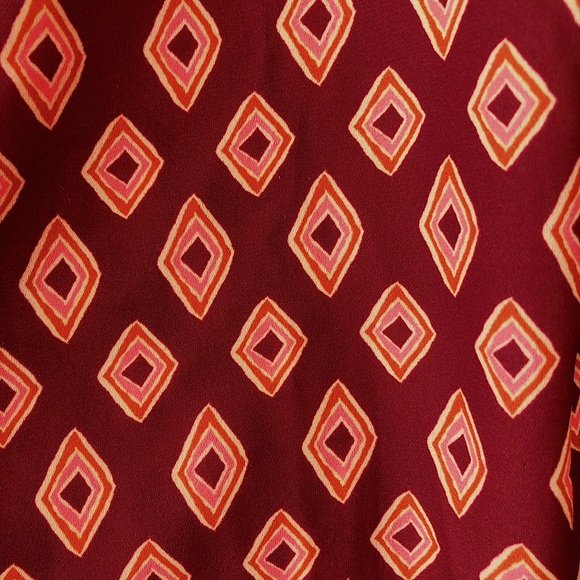 MODCLOTH sleeveless v- neck collared top, geometric print, size XL. - Picture 5 of 10